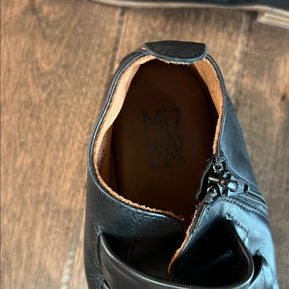 Miz Mooz Black Sandals - Picture 6 of 7